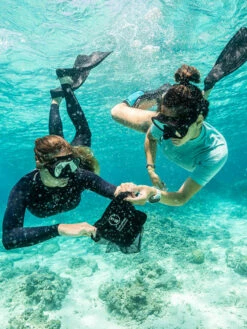 Fourth Element Ocean Debris Bag 9 Fourth Element Ocean Debris Bag -Online Dive Gear Sales Shop Fourth Element Ocean Debris Bag Rolled Up Lifestyle Women