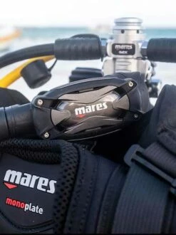 Mares SXS 62X -Online Dive Gear Sales Shop Mares SXS 62X Regulators Lifestyle