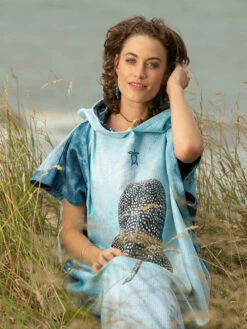 Ocean Armour Whale Shark Poncho -Online Dive Gear Sales Shop Ocean Armour Whale Shark Poncho Lifestyle Femake Front