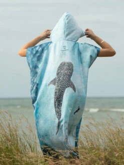 Ocean Armour Whale Shark Poncho -Online Dive Gear Sales Shop Ocean Armour Whale Shark Poncho Lifestyle Female Back