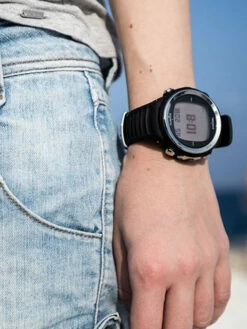 Suunto D4f Freediving Computer 7 Suunto D4f Freediving Computer -Online Dive Gear Sales Shop Suunto D4f Lifestyle